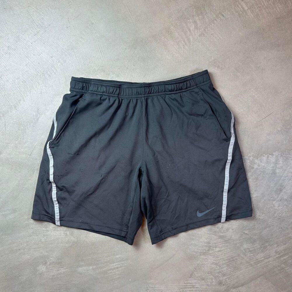 Nike Men's Grey and Black Shorts
